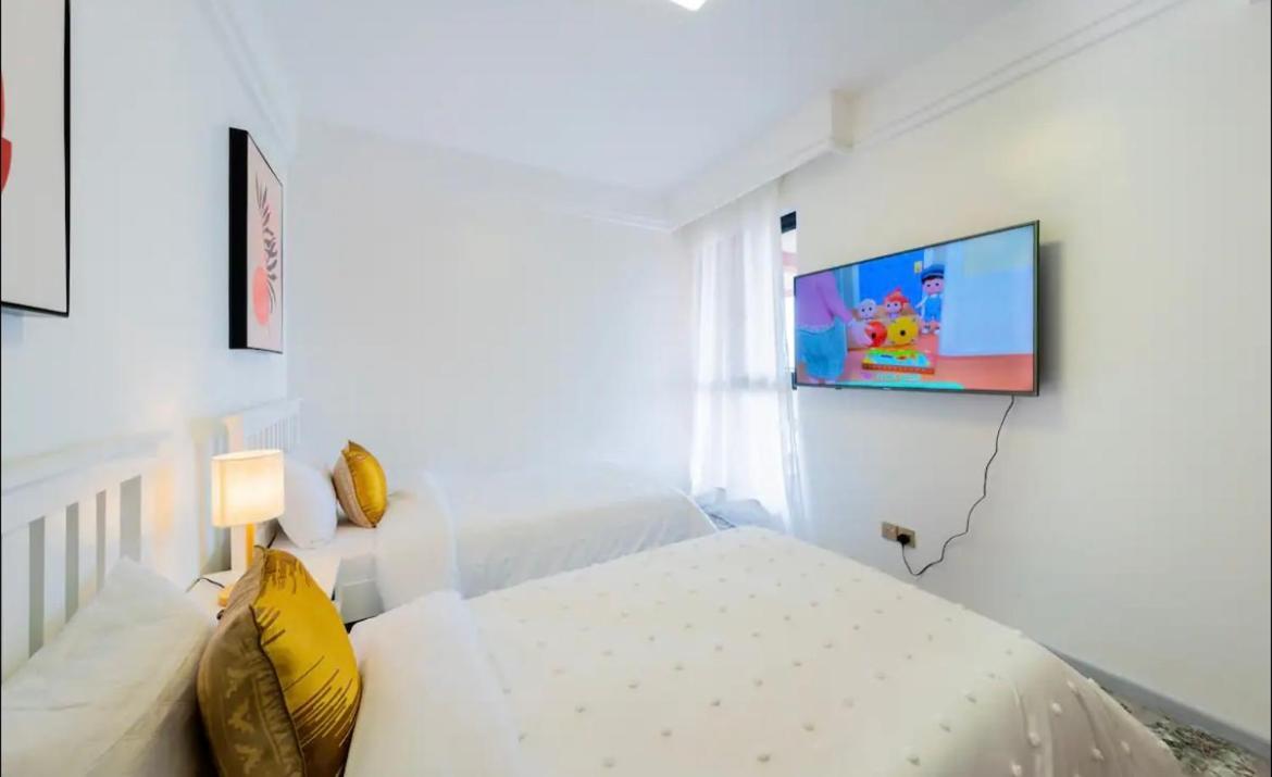 Parkside 3br Near Jkia, Sgr, National Park