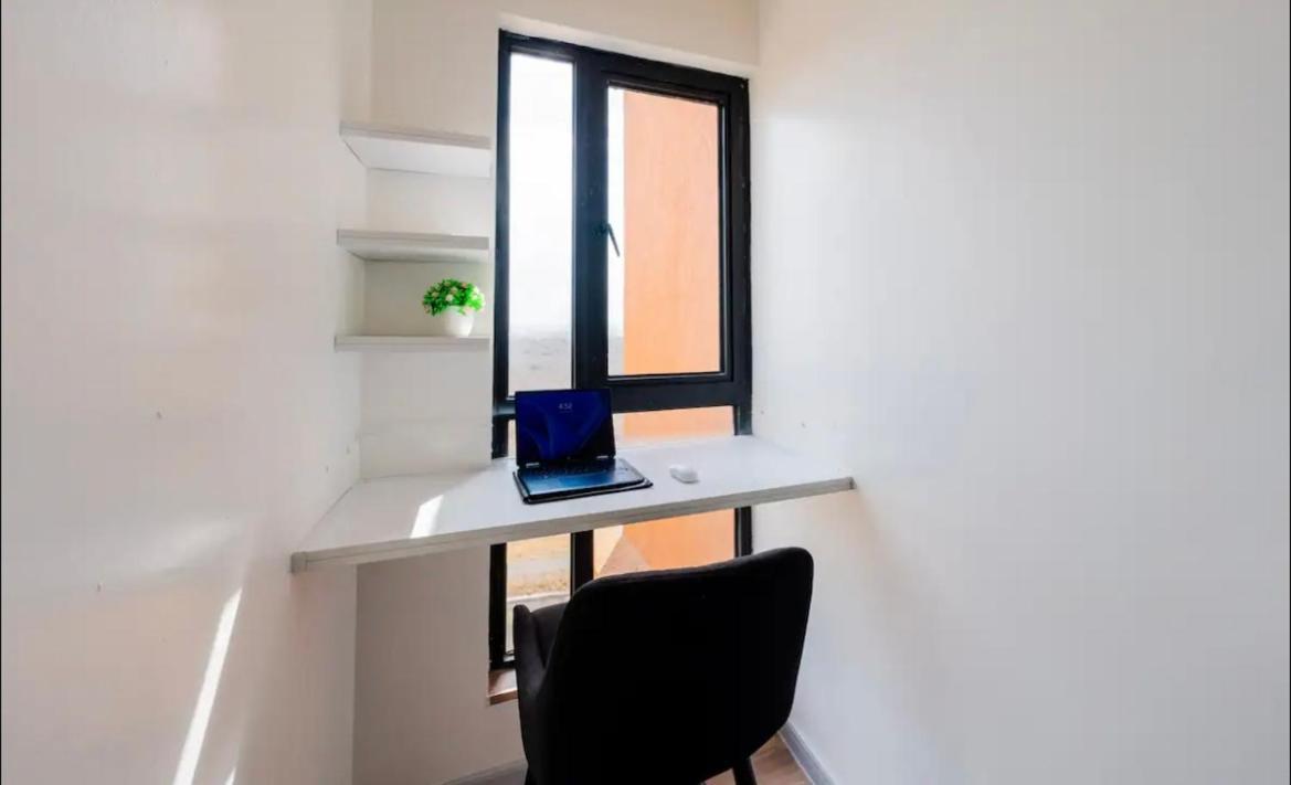 Parkside 3br Near Jkia, Sgr, National Park Nairobi