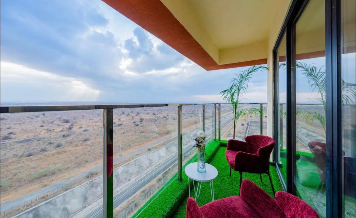 Parkside 3br Near Jkia, Sgr, National Park Nairobi