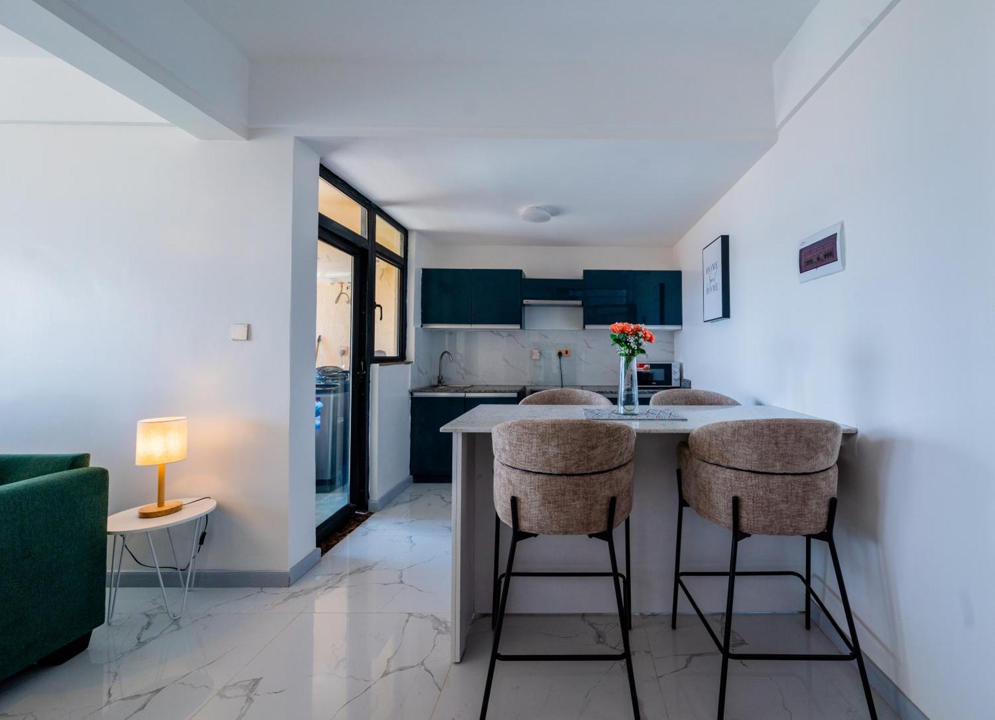 Parkside 3br Near Jkia, Sgr, National Park