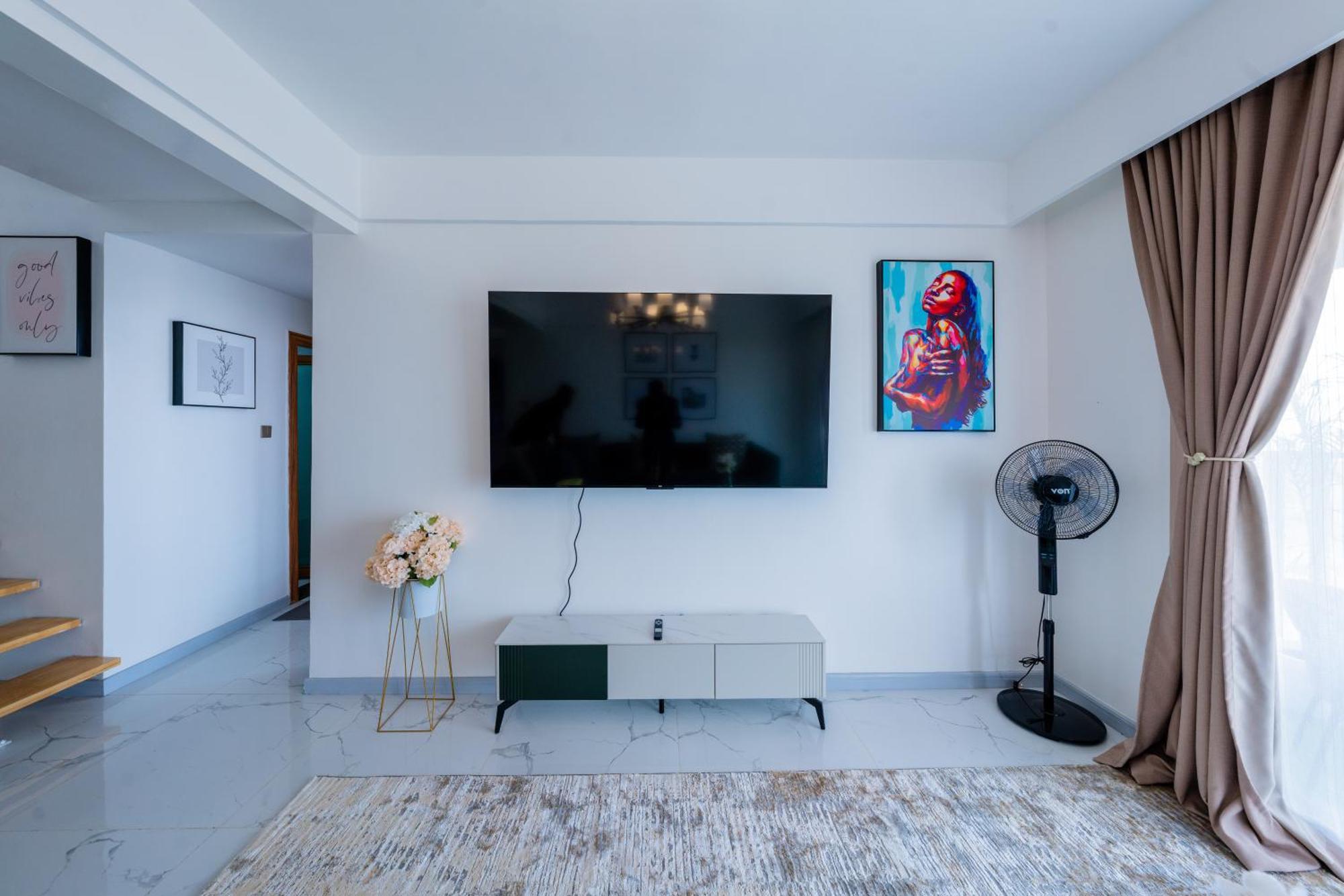 Parkside 3br Near Jkia, Sgr, National Park Nairobi
