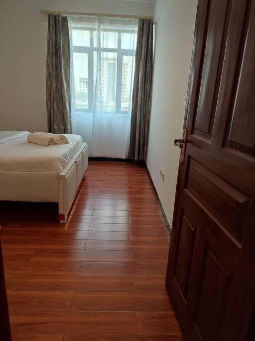 Apartment Kilimani One And Half Bedroom *