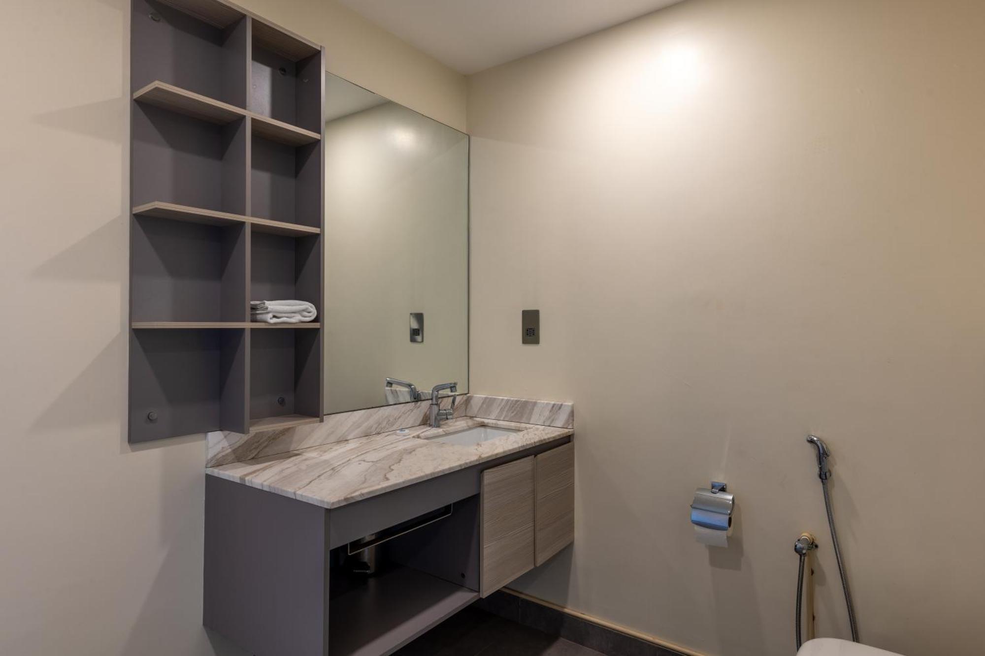 Capital M Emerald Line By Yourhost, Apartment *