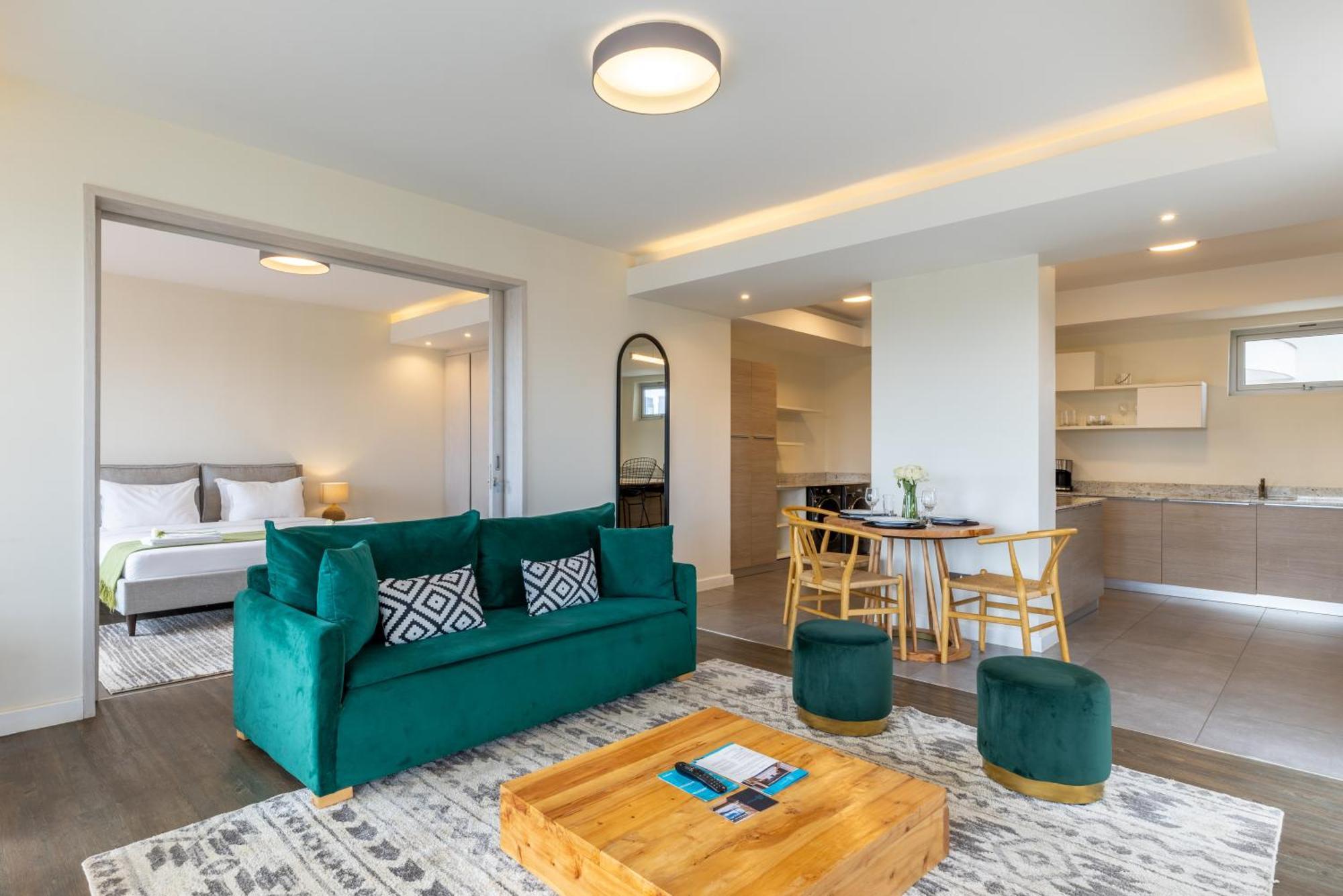 Apartment Capital M Emerald Line By Yourhost,