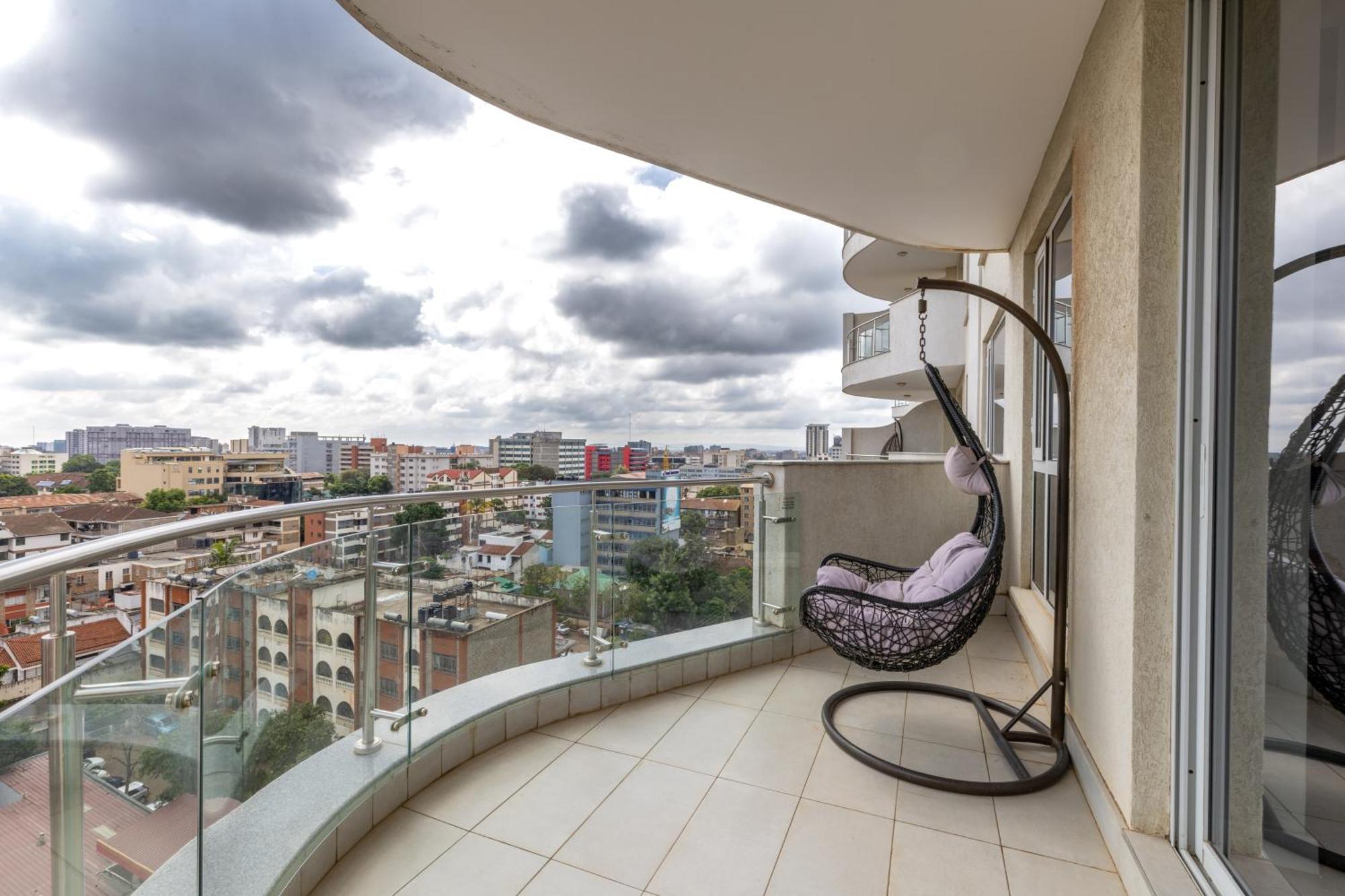 Capital M Emerald Line By Yourhost, Apartment