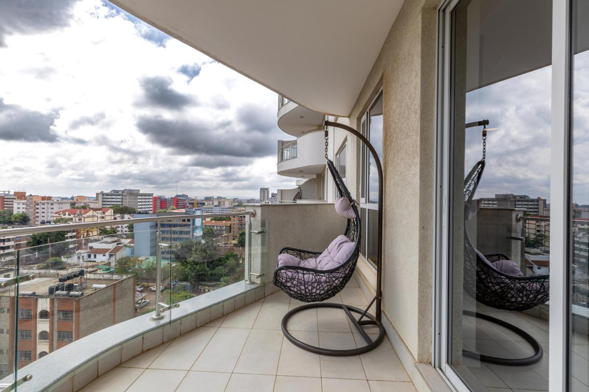 Apartment Capital M Emerald Line By Yourhost,
