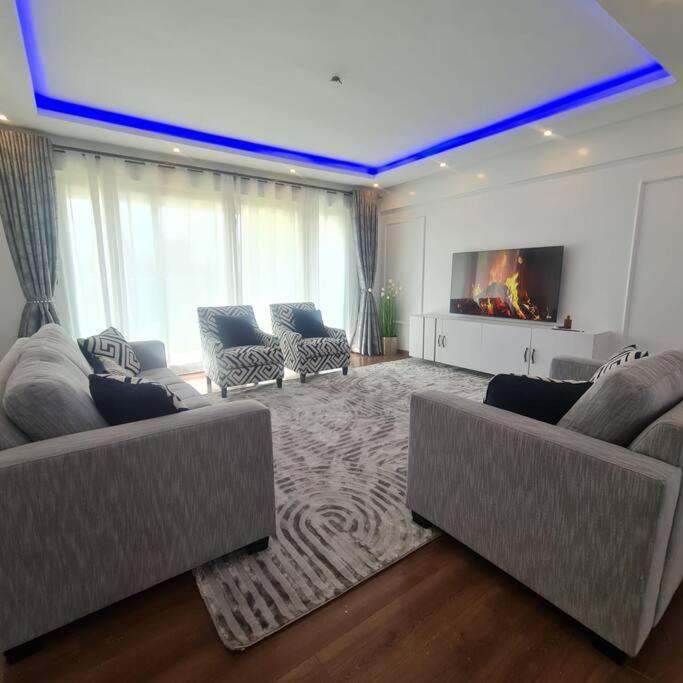 Centrally Located 3br Stylish Family Haven Apartment