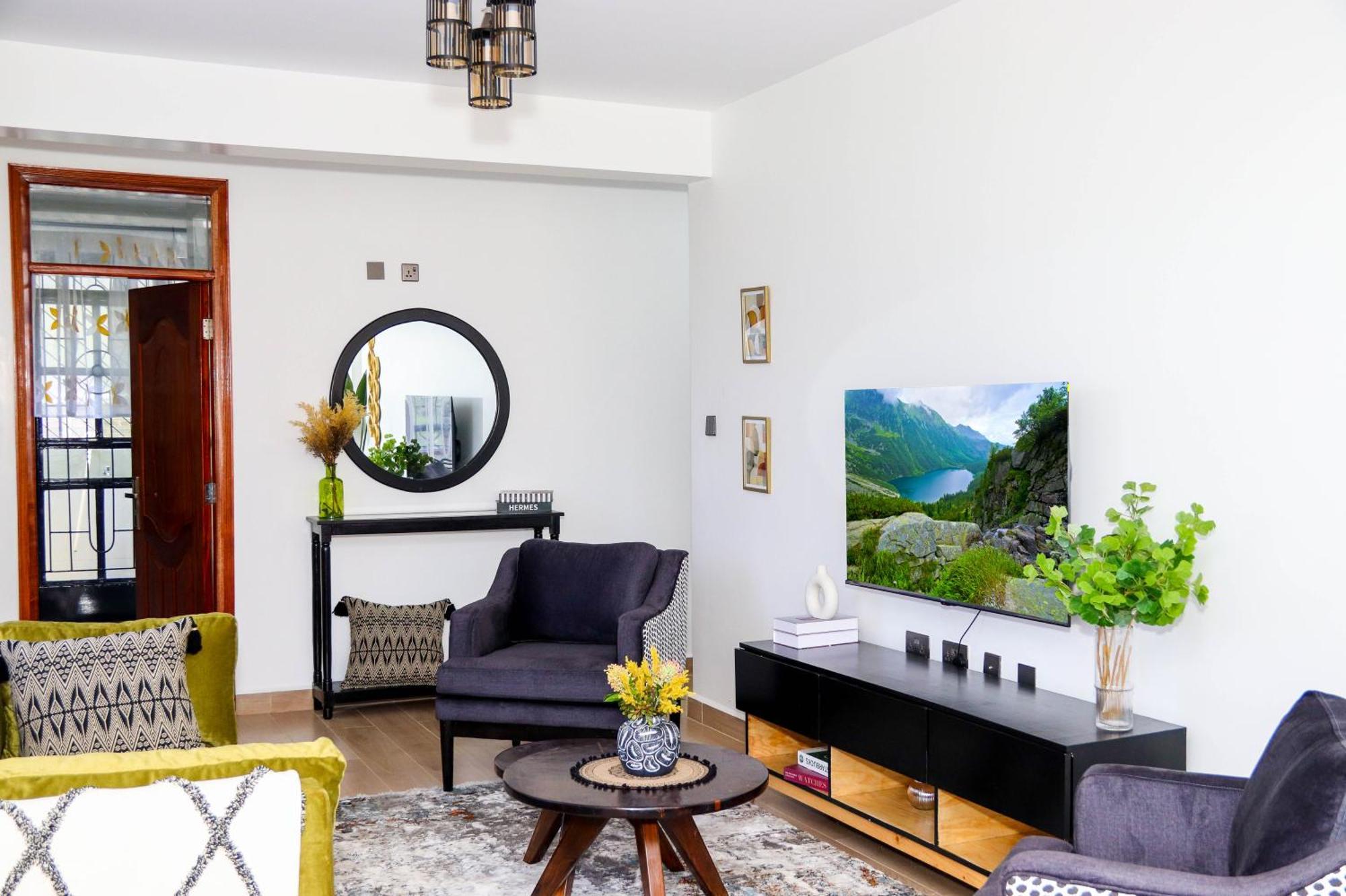 Apartment Two Bedroom Apartment-central Location, Book Now!
