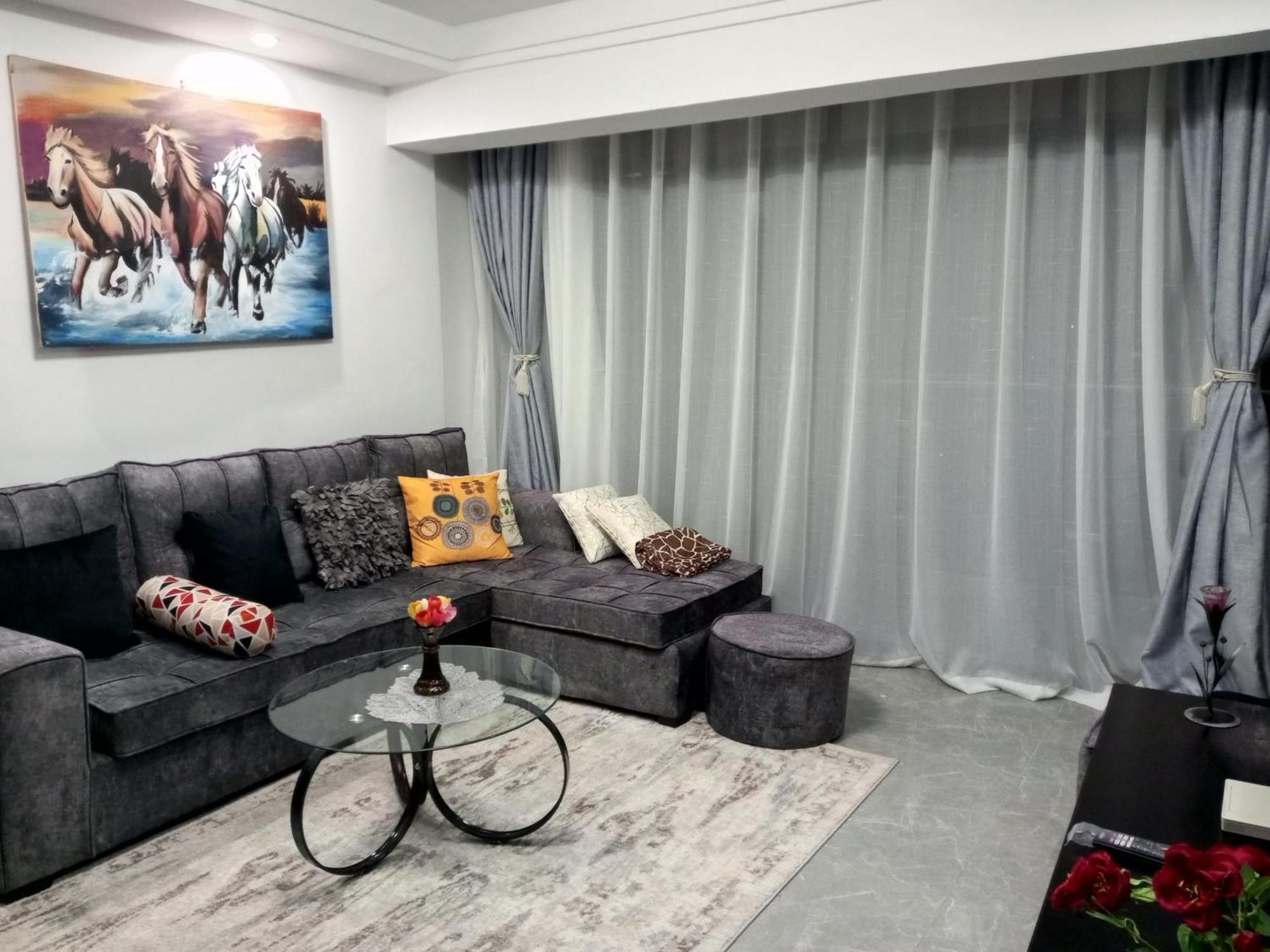 Apartment Tranquil 7th Floor Near Art Caffe Market *