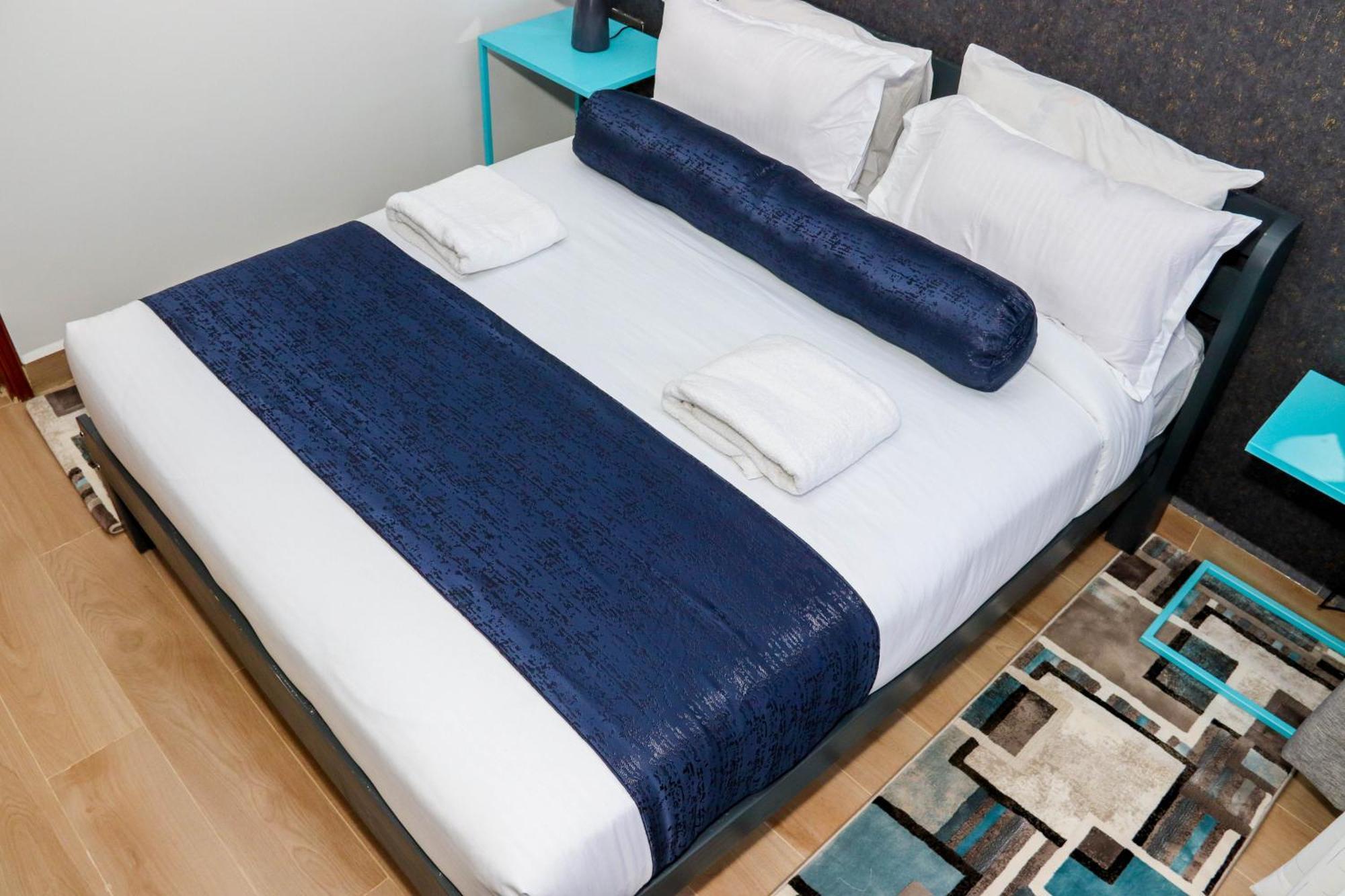 Cozy Luxury 2 Bedroom Apartment-central Location Apartment