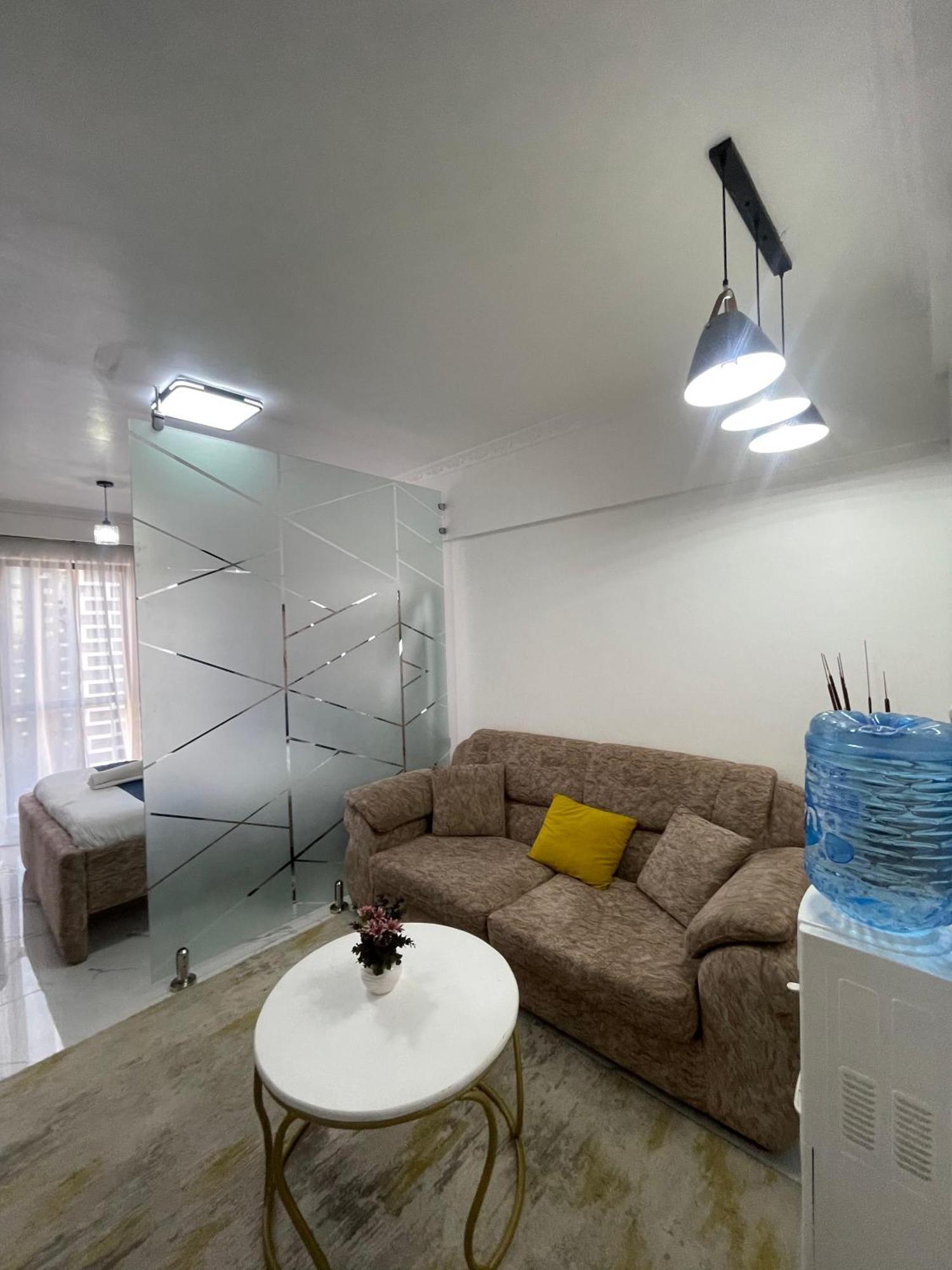 Ken's Smarthome B1104
