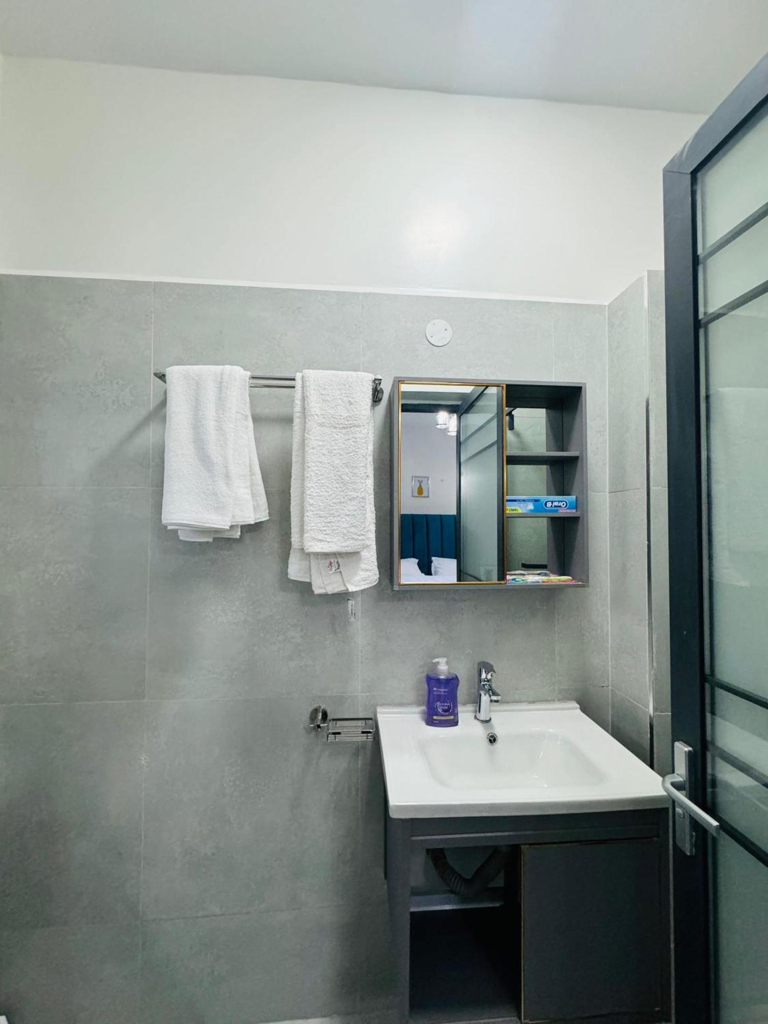 Apartment Azania Homes Tranquil 2 Bedroom In Westland 5 Minutes To Sarit Centre