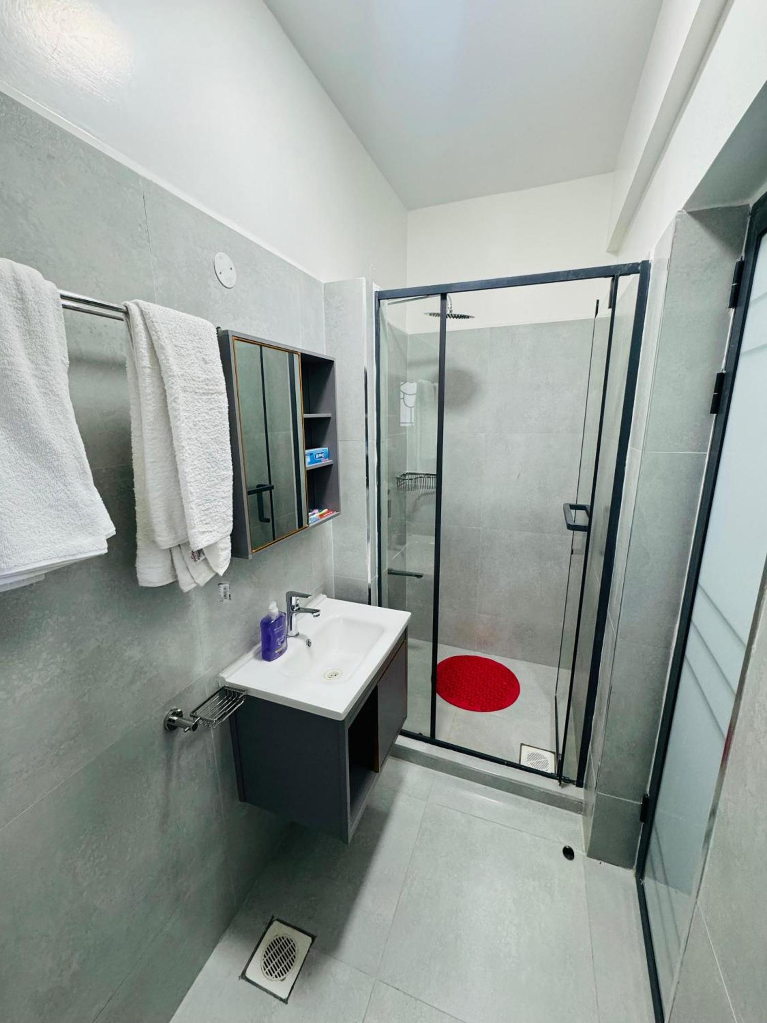 Azania Homes Tranquil 2 Bedroom In Westland 5 Minutes To Sarit Centre Nairobi