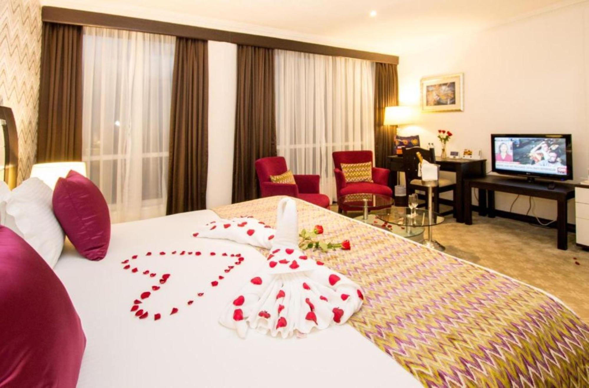 Hotel The Panari - Near Jomo Kenyatta International Airport Nairobi