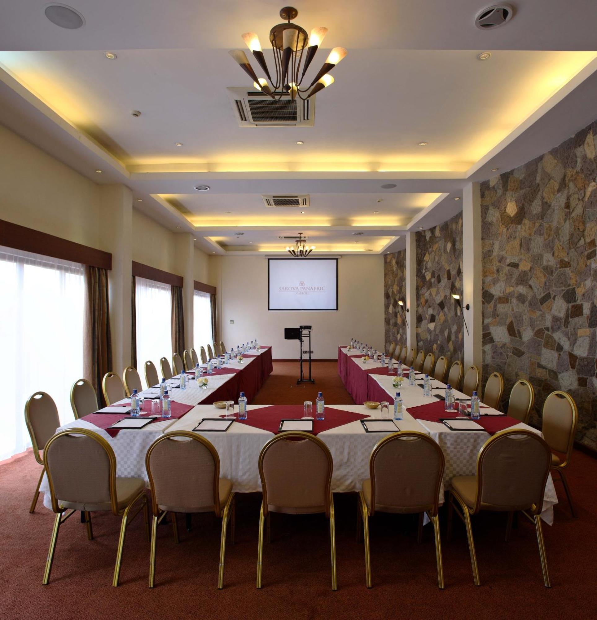 Sarova Panafric Hotel 4*