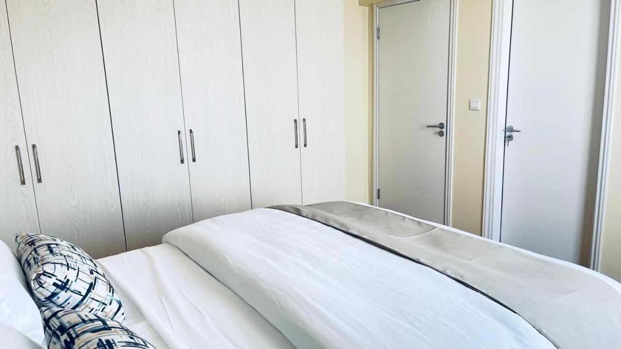 Bigfive2 Apartment