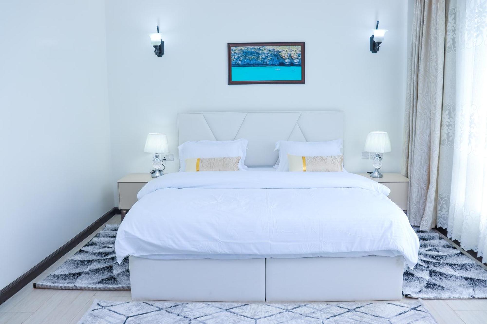 Roseville Apartment