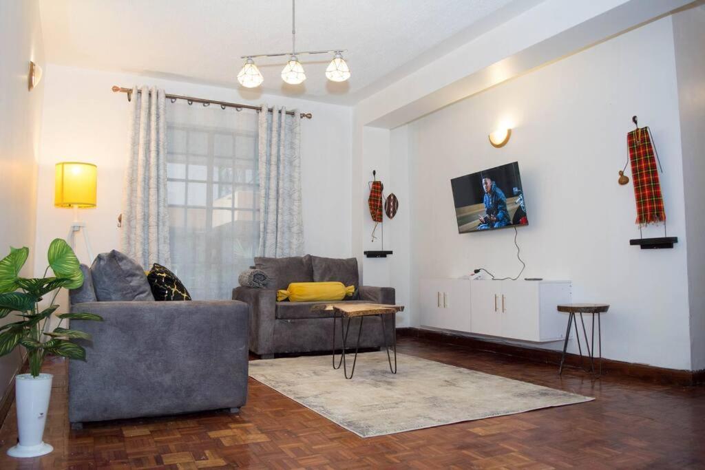 Rorot 2 Bdrm At Kilimani Apartment *