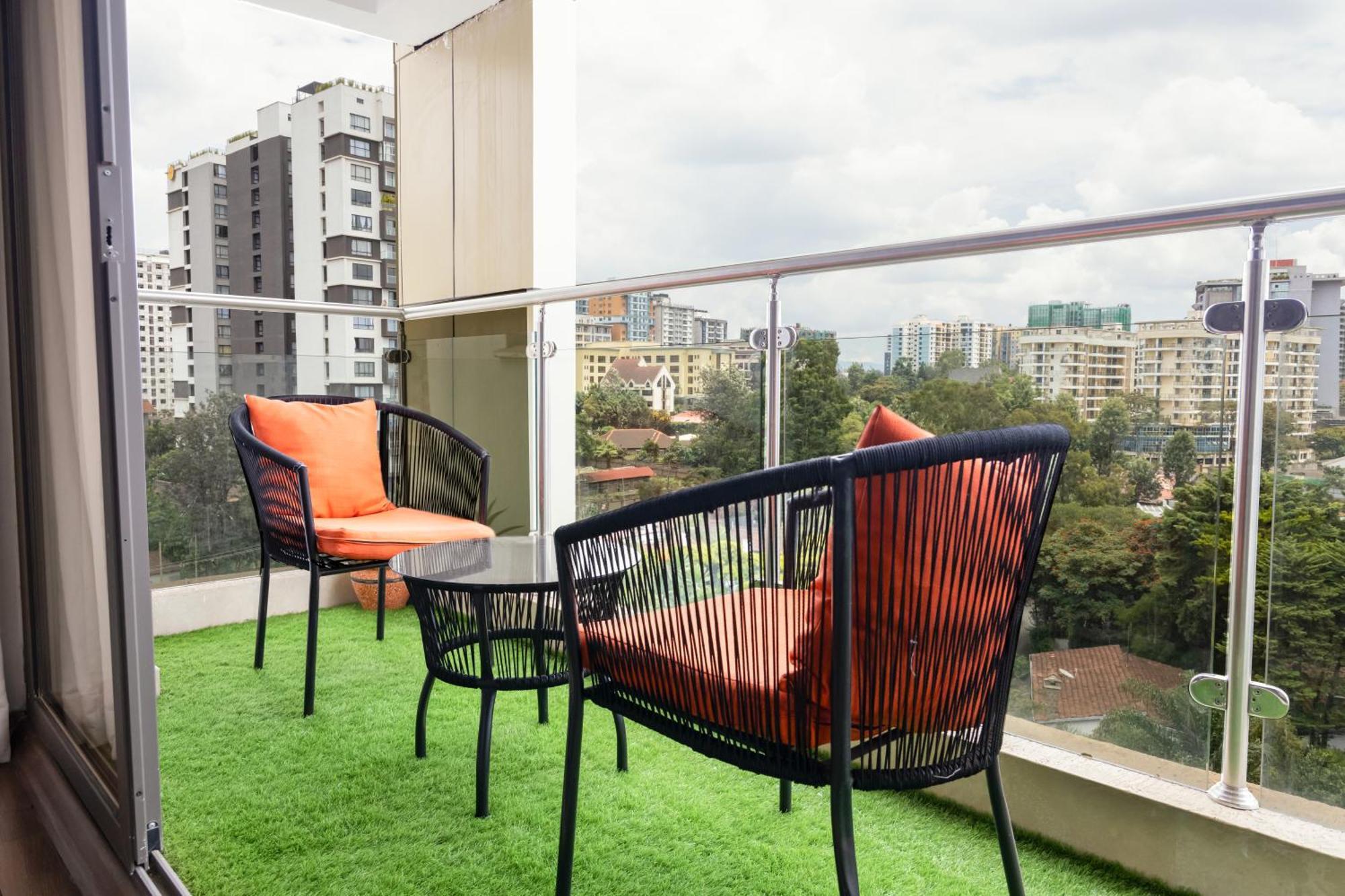 Centrally Located 3br Stylish Family Haven