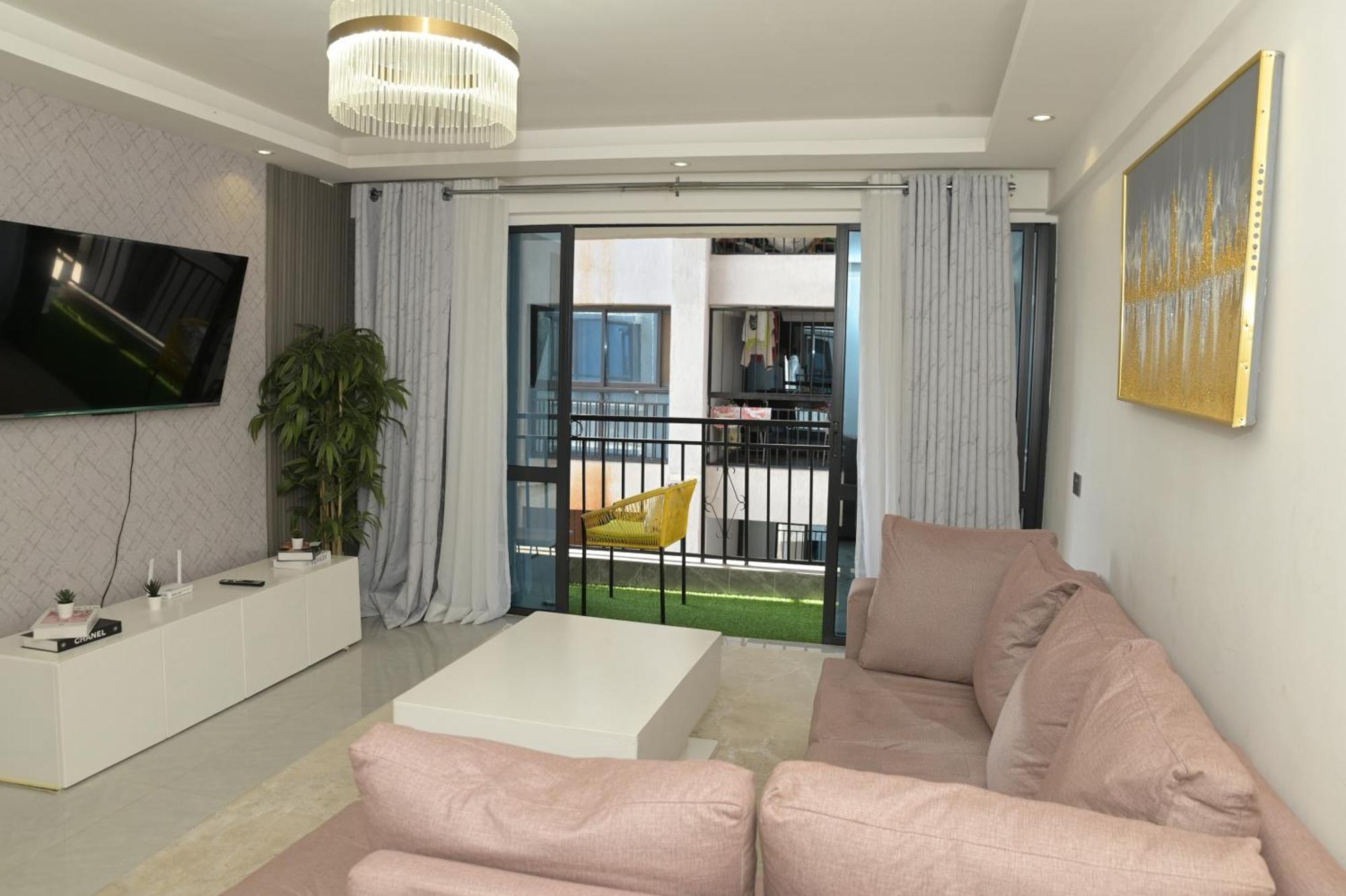 Apartment Two Bedroom At Royal Garden *