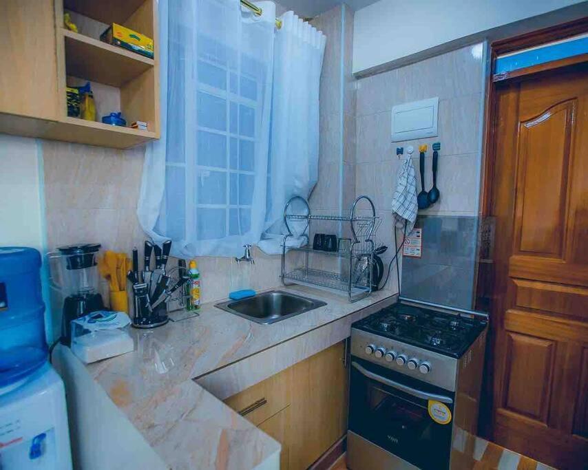 Cozy One Bedroom Haven Near Garden City. *