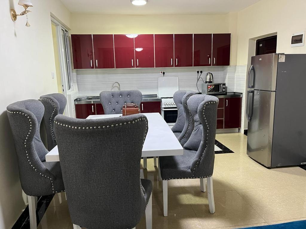 Lux Mango Court