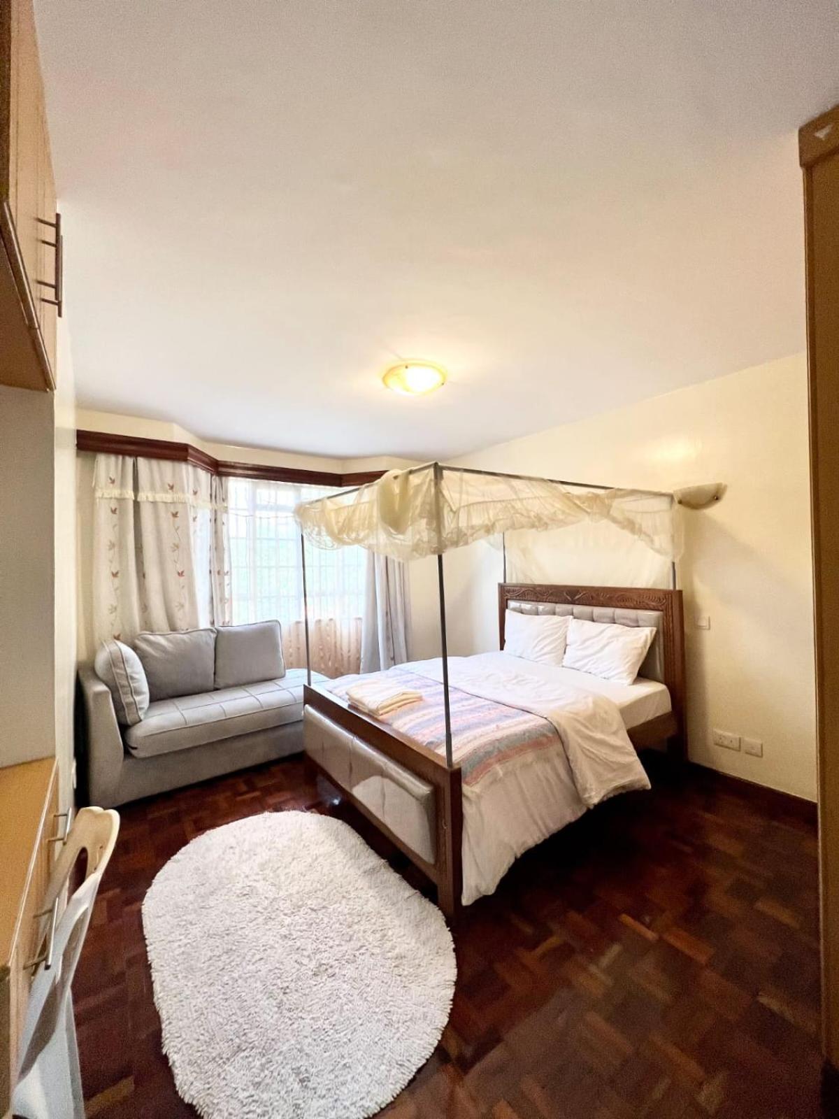 Heavenly Rhapta Royals Apartment