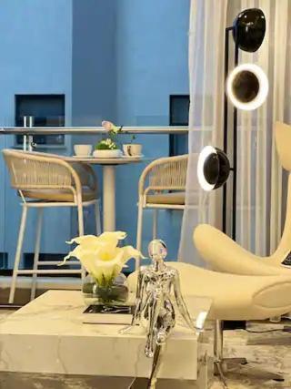 Hestia Living - The One Apartment *