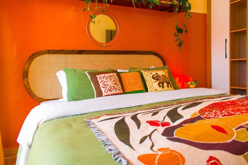 12th Floor Artistic Sanctuary In Kilimani Apartment