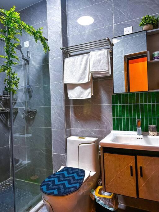 12th Floor Artistic Sanctuary In Kilimani Apartment *