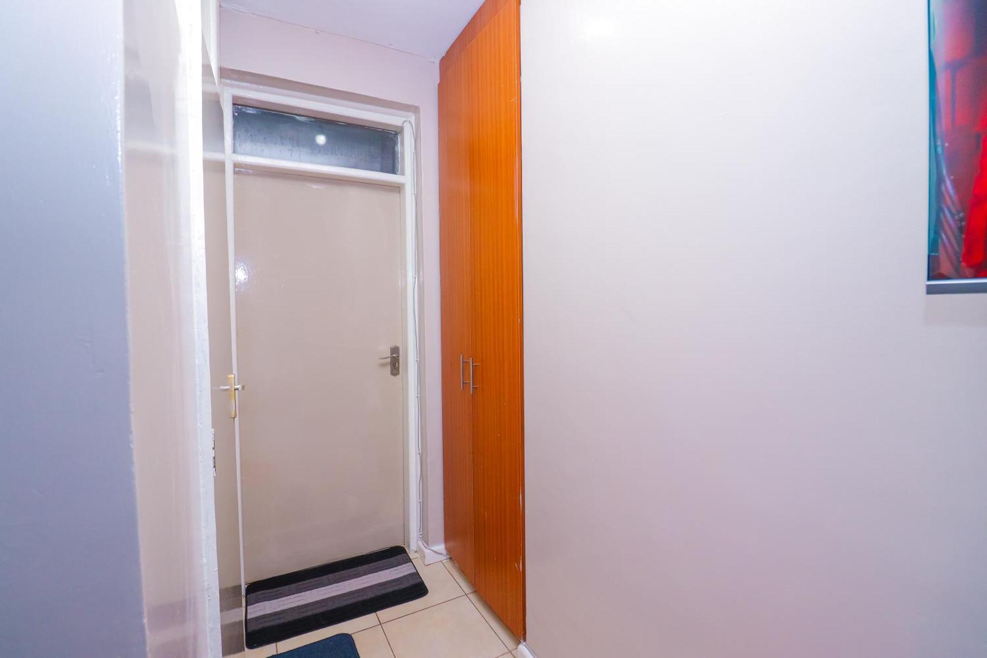 Royal Cozy Space With The Pool Nairobi
