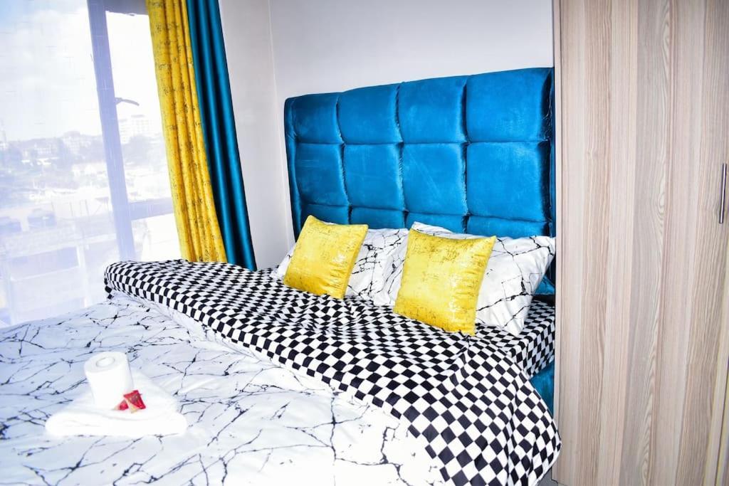 Cozy Near Jkia Apartment
