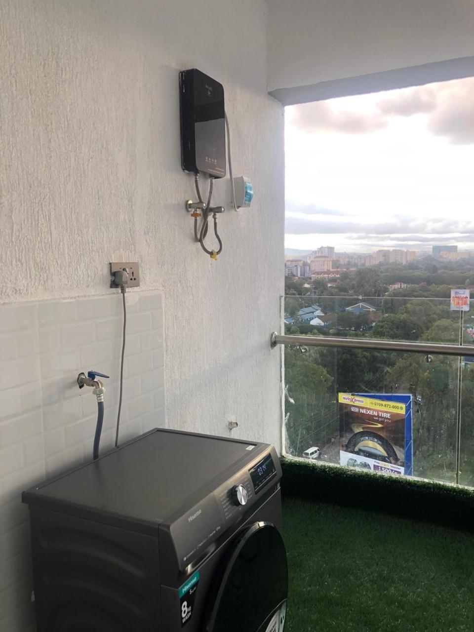 Starluxe * Nairobi