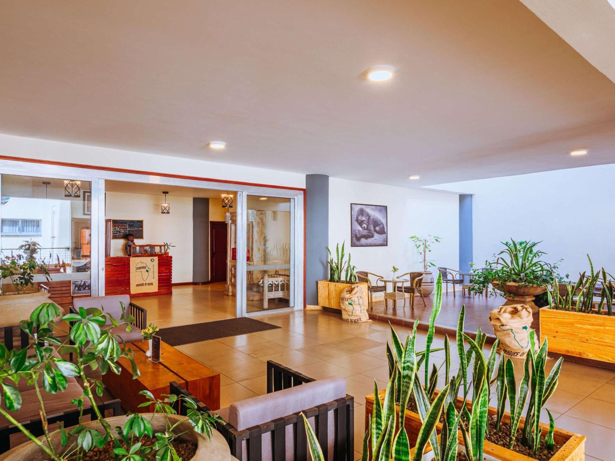Moevenpick & Residences 5* Nairobi