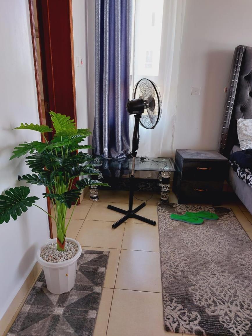 Apartment Strategically Located 3 Bedroom 15minutes From The Airport *
