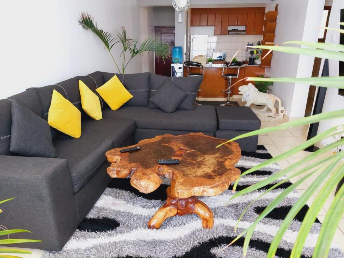 Strategically Located 3 Bedroom 15minutes From The Airport Apartment
