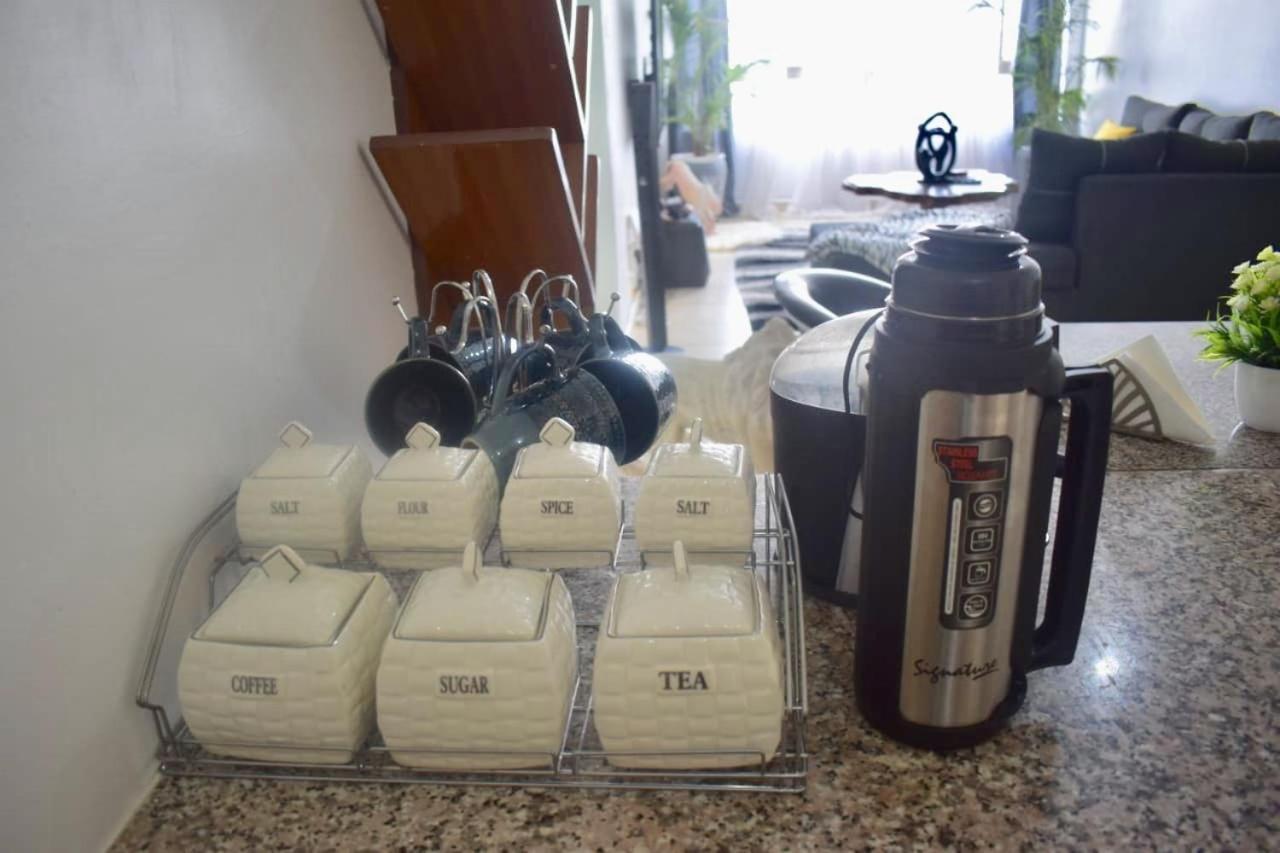Apartment Strategically Located 3 Bedroom 15minutes From The Airport