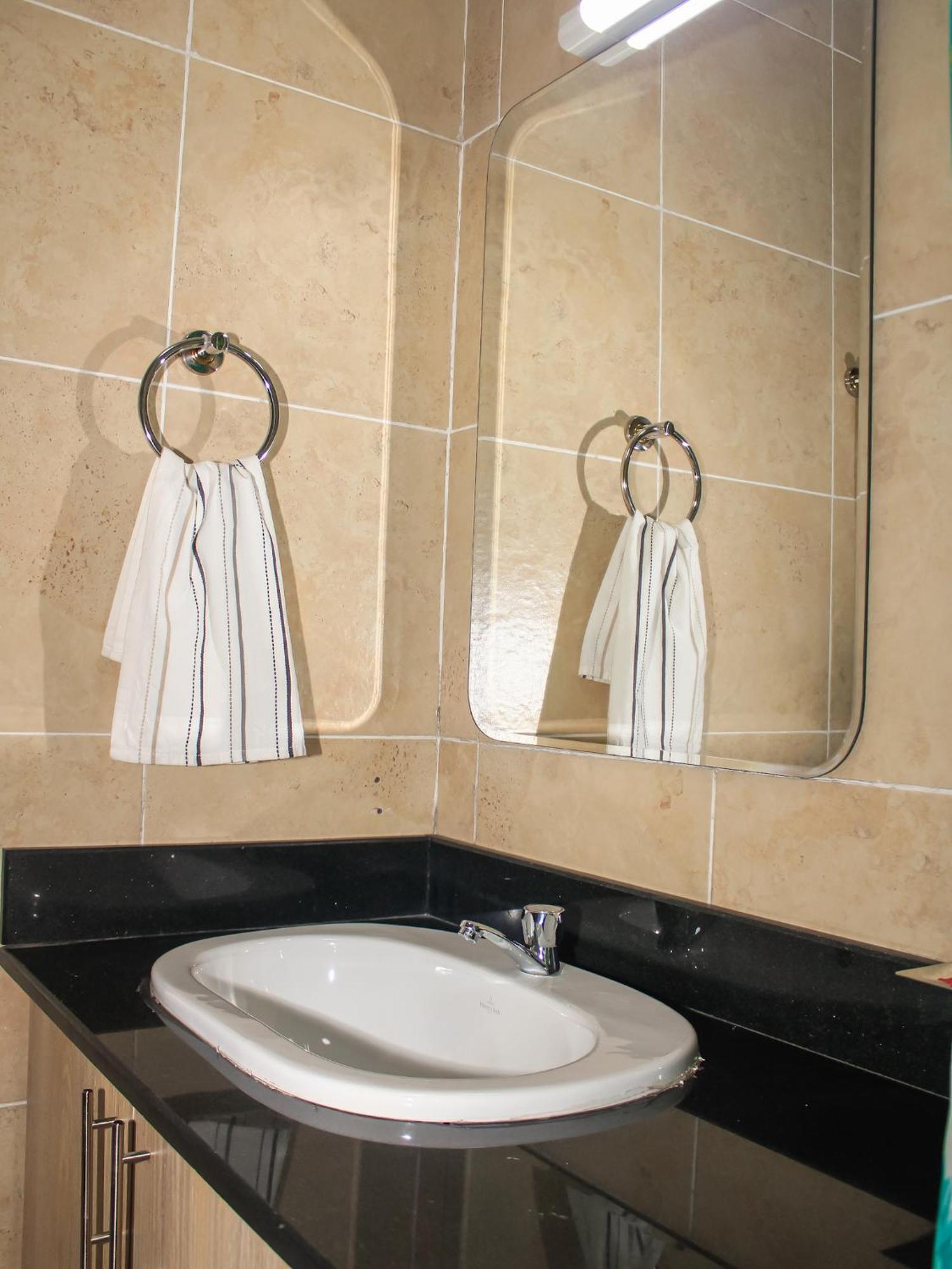 South B South - Beautiful For 2 Apartment Nairobi