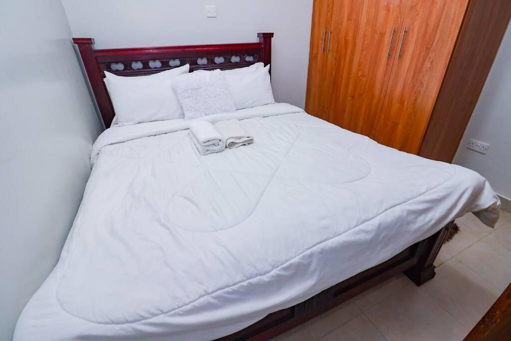 Urban Oasis Stylish 2br Ensuite In Nairobi,trm Dr *