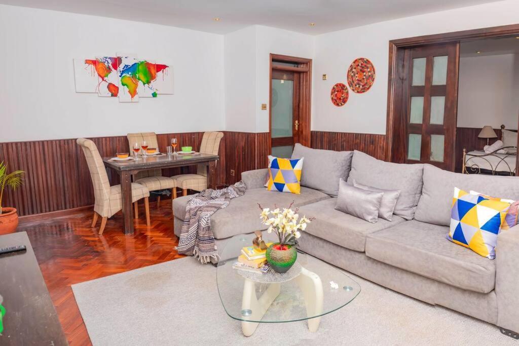 Apartment Elegant 1 Bedroom Near Westgate Mall