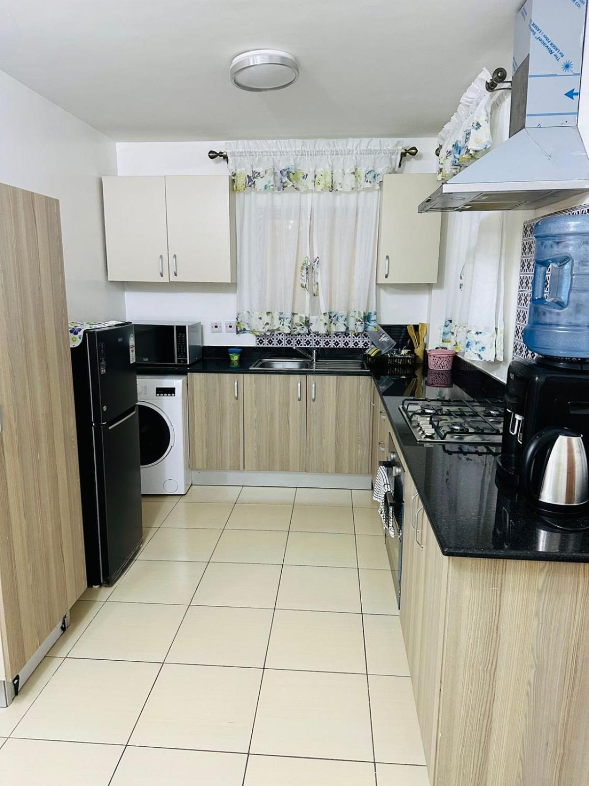 Cozy Retreat In The Heart Of Nairobi Apartment *