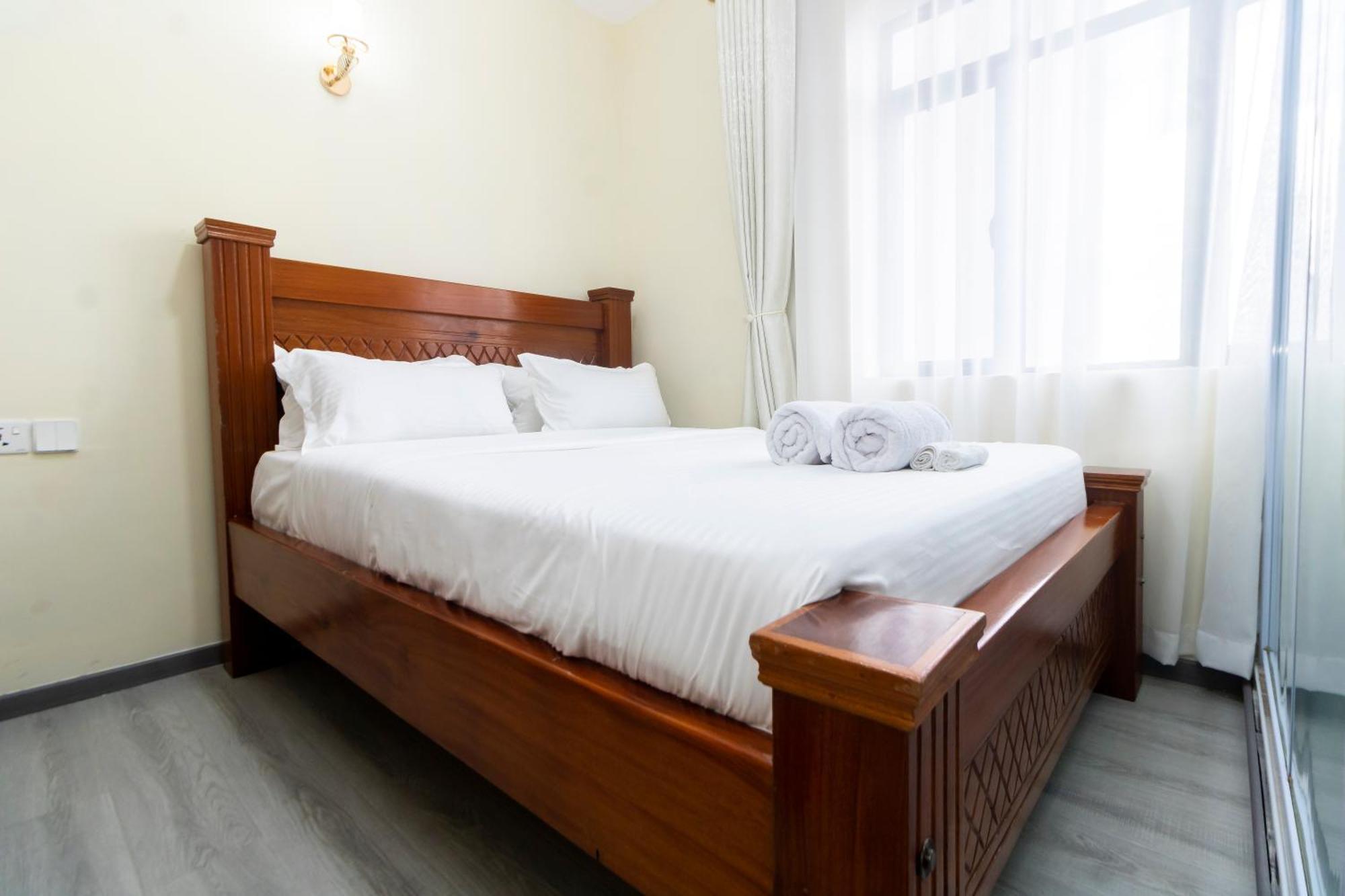 Apartment Luxurious Living In Kilimani: Spacious 3 Bedroom Awaits Nairobi