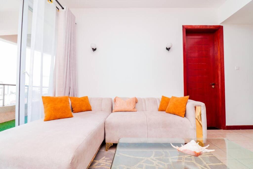 Luxury 2 Bdrm Ensuite In Kilimani With Balcony Views Apartment Nairobi