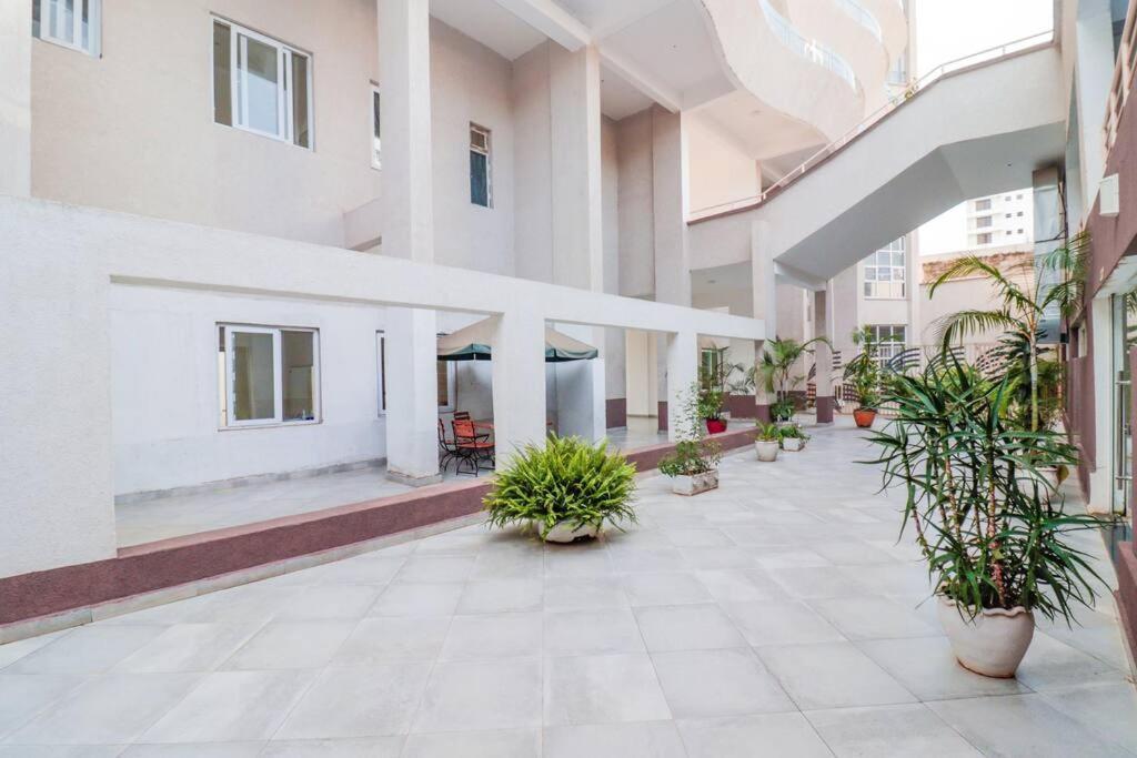Luxury 2 Bdrm Ensuite In Kilimani With Balcony Views Apartment Nairobi