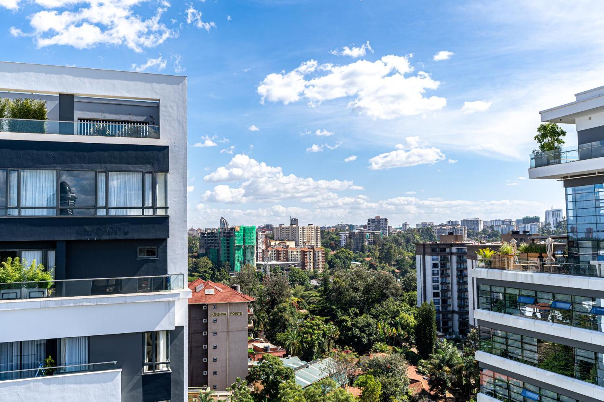 Apartment Riverside Square Two Bedroom Apartment, Swimming Pools, Gym, Workspace, Wonderiss Homes Westland Living
