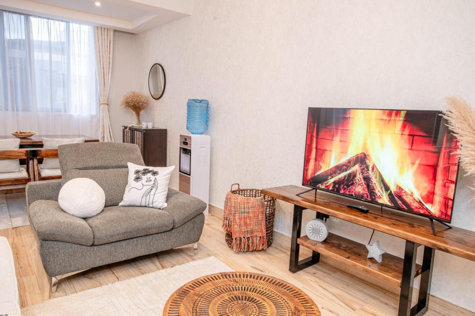 The House! Experience Pure Luxury. Apartment
