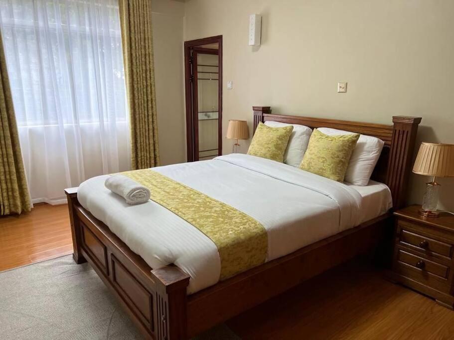Four Bedroom In Lavington Apartment