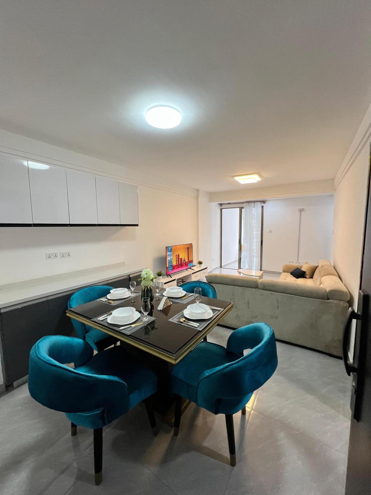 Quines Homes * Nairobi