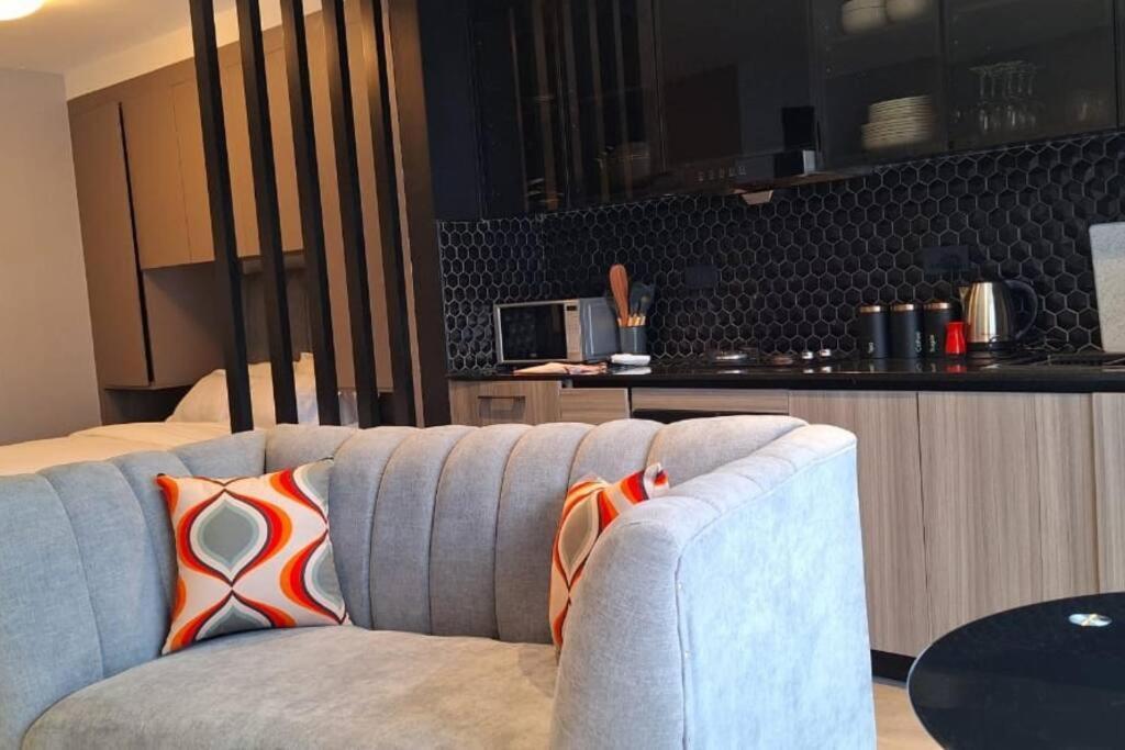 Apartment Urban Oasis Studio Apartment *