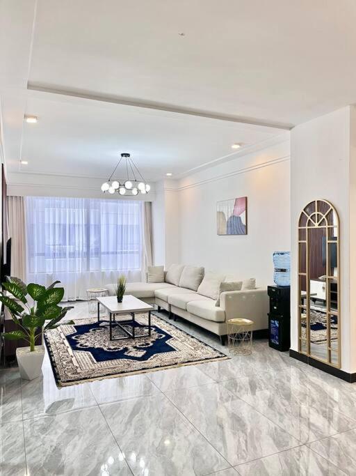 Two Bedroom In Kilimani,yaya Centre Apartment Nairobi